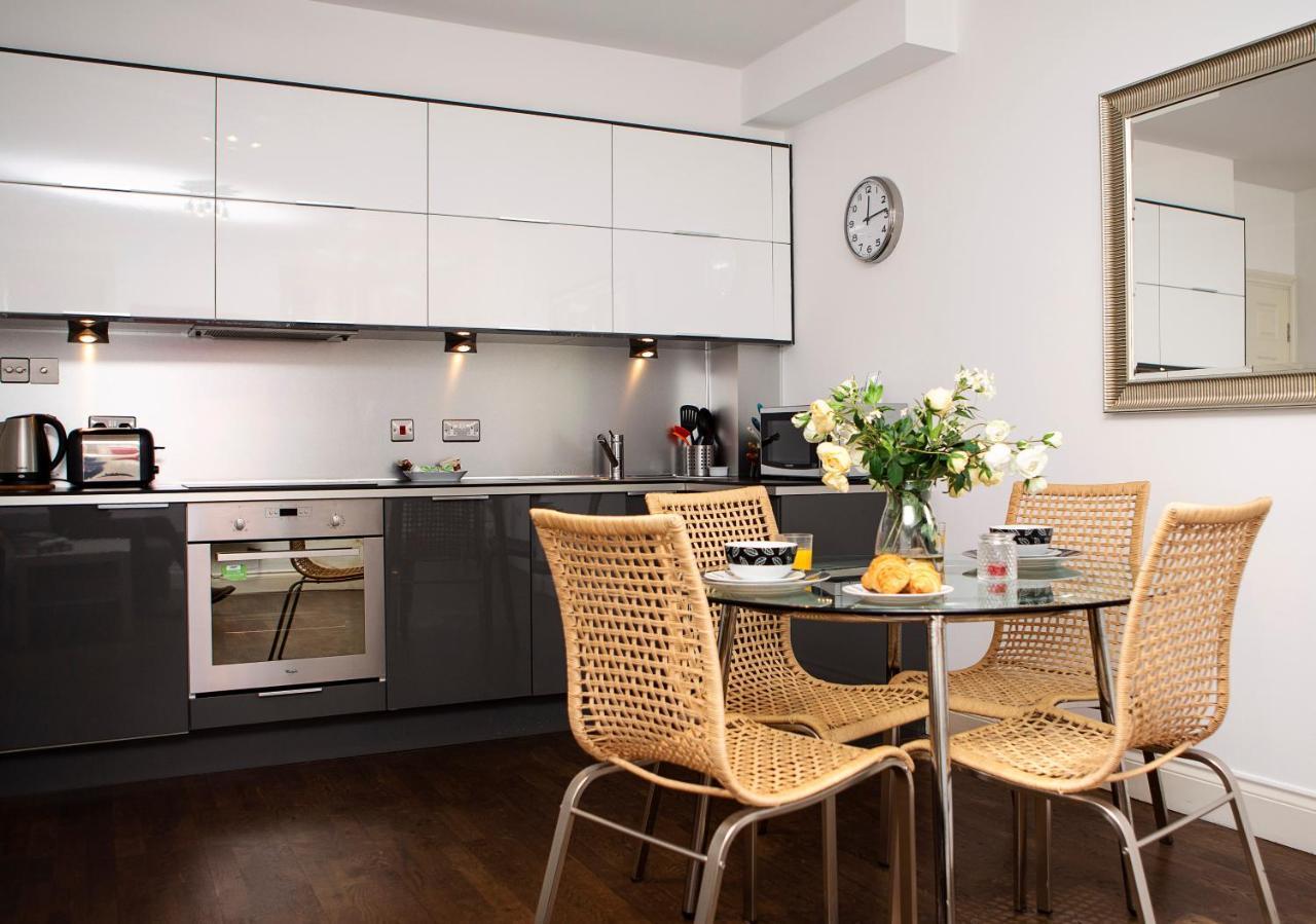 Apt 2, Trafalgar Square 2Nd Floor By Indigo Flats Лондон Екстериор снимка