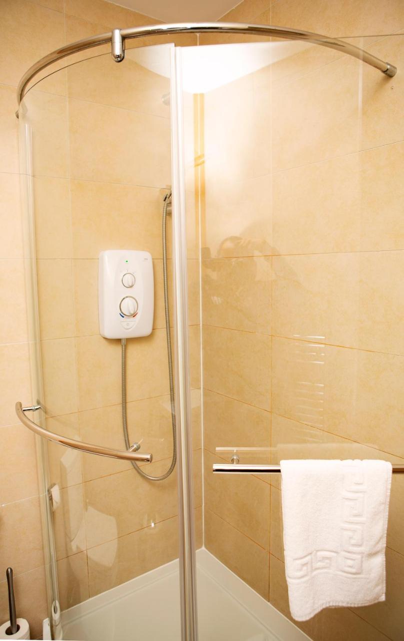 Apt 2, Trafalgar Square 2Nd Floor By Indigo Flats Лондон Екстериор снимка